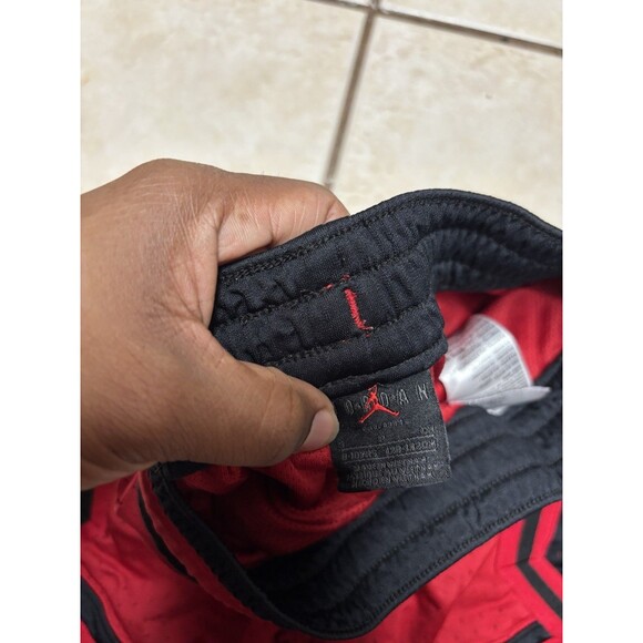 Air Jordan Kids Diamond Shorts Youth Small 8-10 Red Black Athletic Basketball - Picture 3 of 5